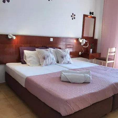 Dionysos Aparthotel 2*