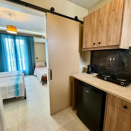 Aparthotel Dionysos 2*