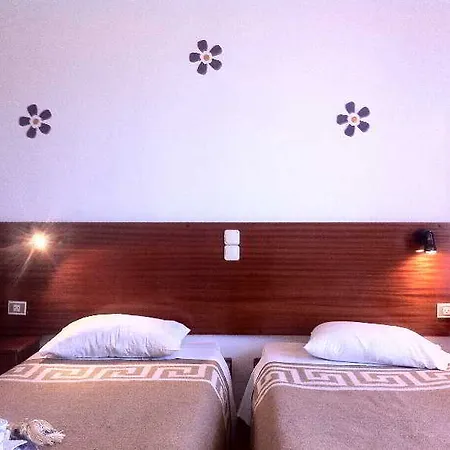 Dionysos Aparthotel 2*