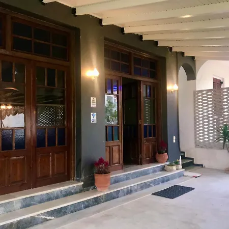 Dionysos Lejlighedshotel